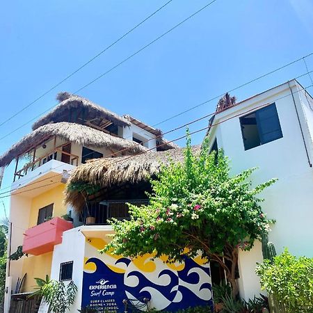 Albergue Experiencia Surf Camp Brisas de Zicatela Exterior foto