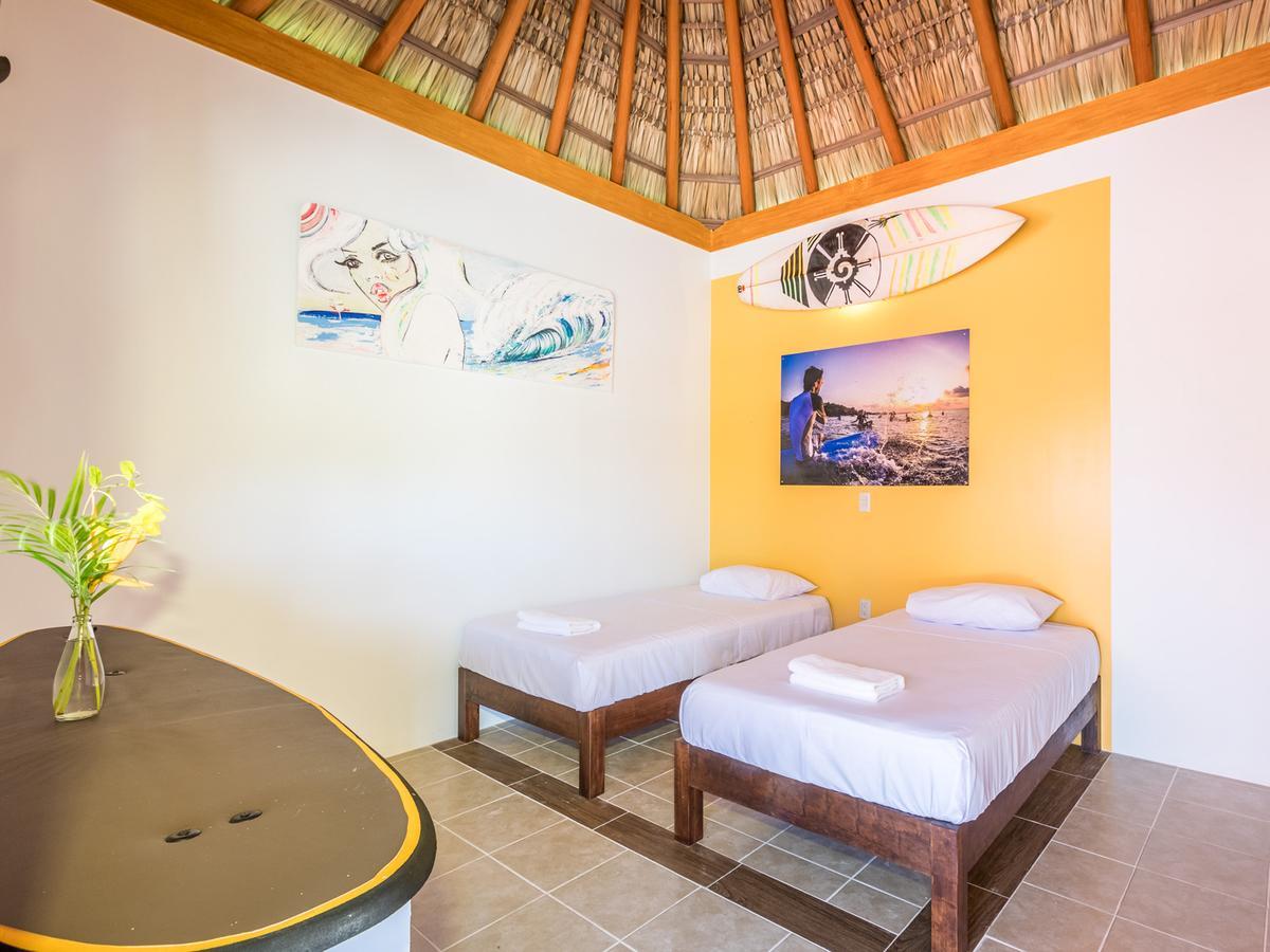 Albergue Experiencia Surf Camp Brisas de Zicatela Exterior foto