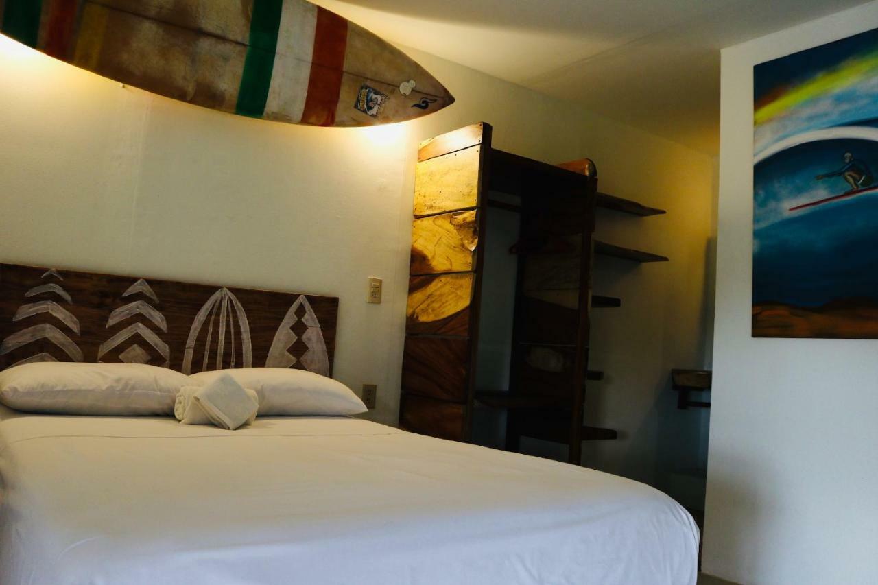 Albergue Experiencia Surf Camp Brisas de Zicatela Exterior foto