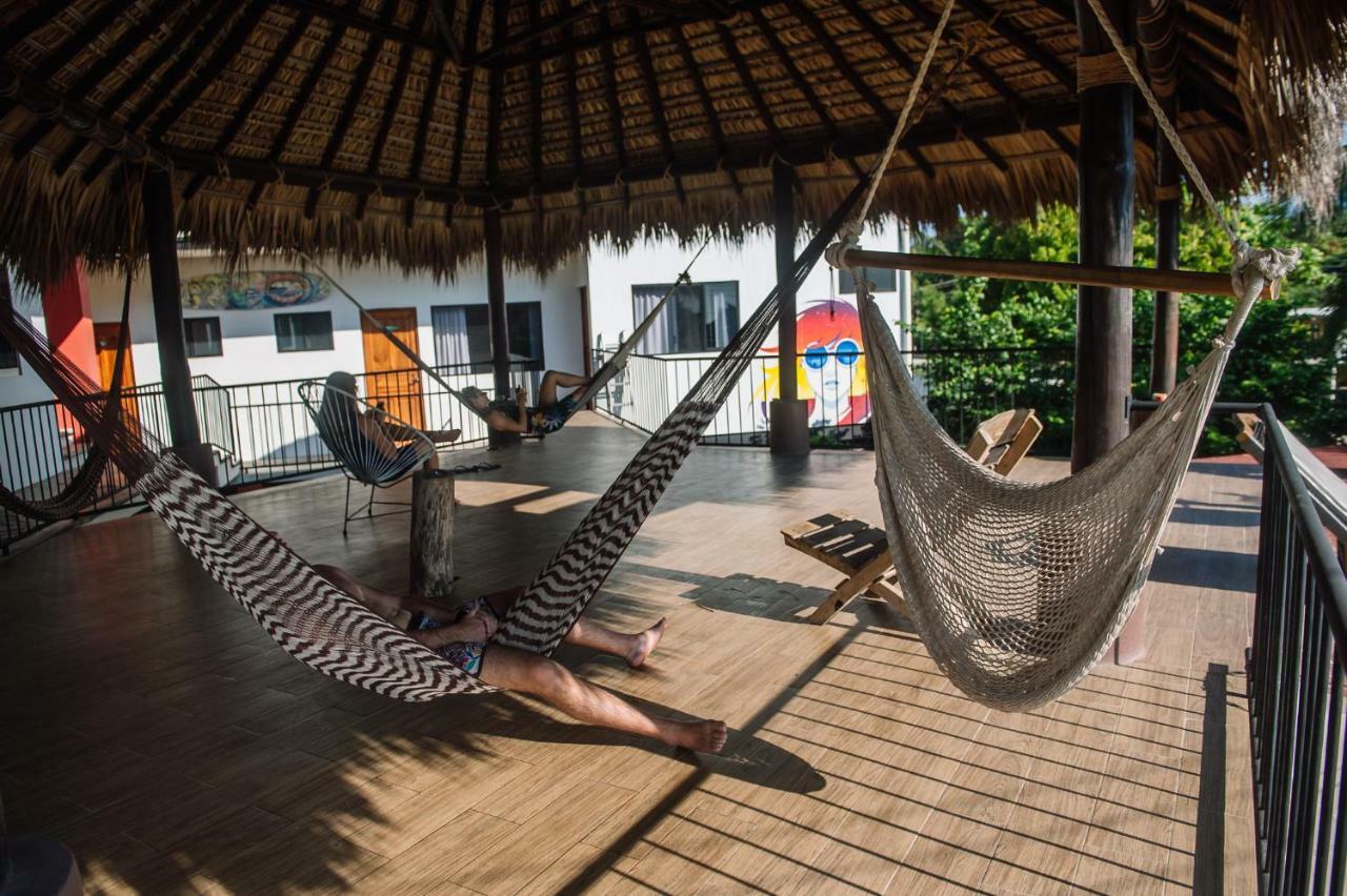 Albergue Experiencia Surf Camp Brisas de Zicatela Exterior foto