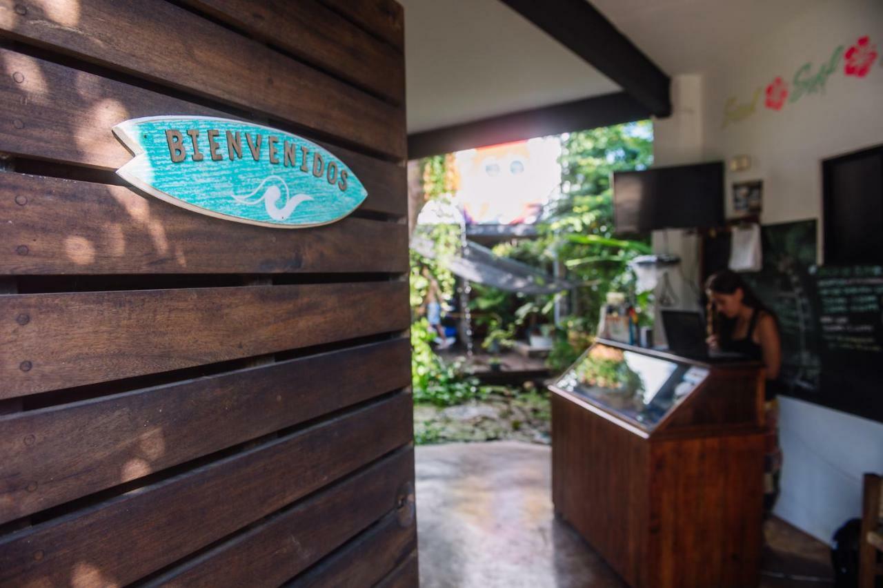 Albergue Experiencia Surf Camp Brisas de Zicatela Exterior foto